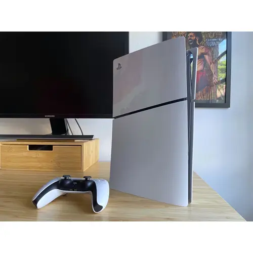 کنسول بازی سونی مدل PlayStation 5 Slim Digital Edition ظرفیت 1 ترابایت ریجن 2016B اروپا به همراه دسته اضافی و پایه شارژر (4)